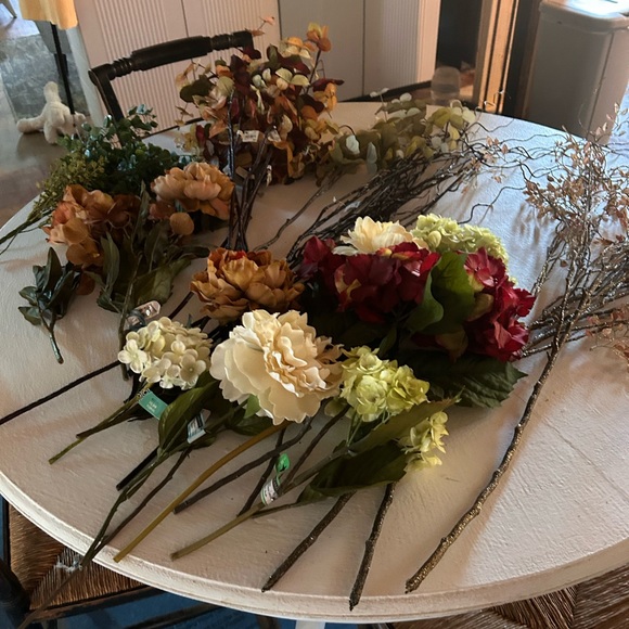 Elegant Floral Stems with Mixed Colors All Gorgeous with Many Greens and gold - Picture 2 of 8